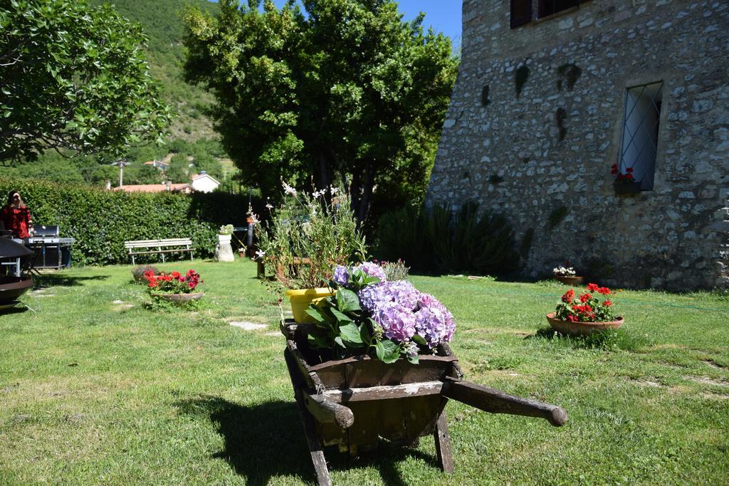 Agriturismo Campagna In Compagnia Vallo di Nera ภายนอก รูปภาพ